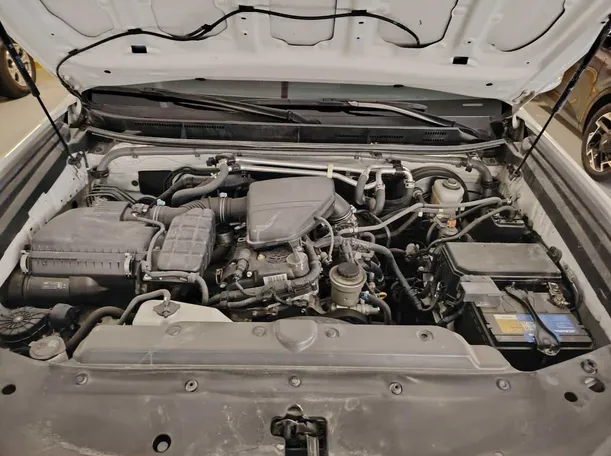 Car image 48