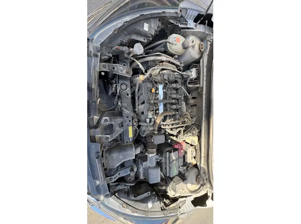 Car image 26