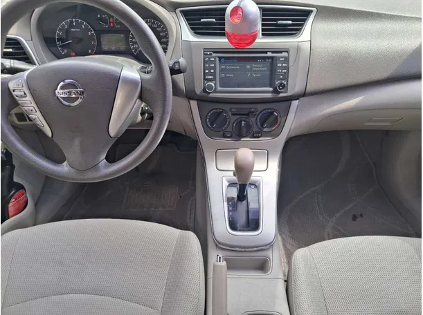Car image 16