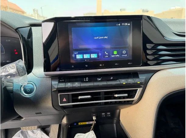 Car image 16