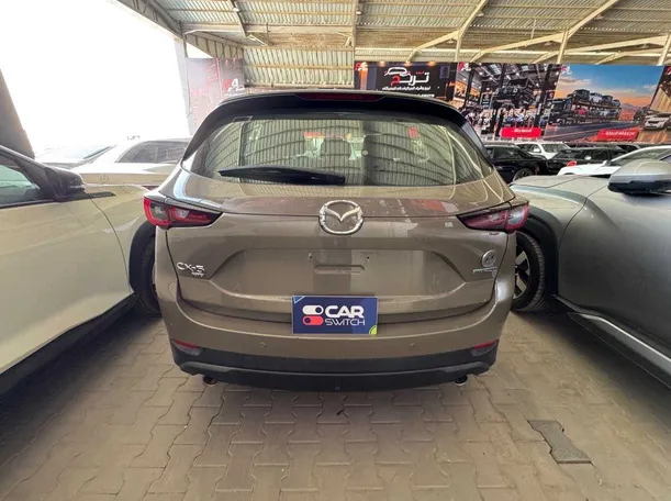 Car image 6