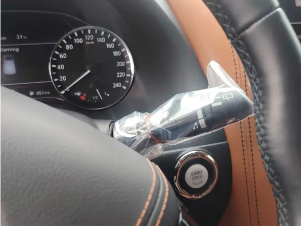 Car image 43