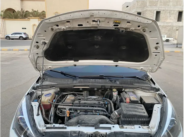 Car image 22