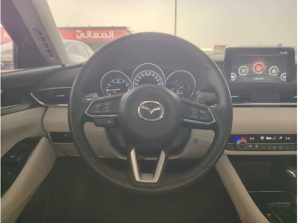 Car image 24