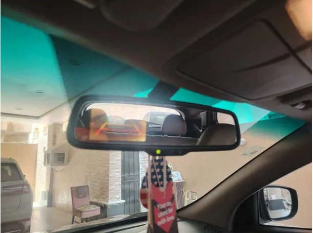 Car image 28