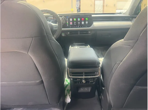 Car image 20