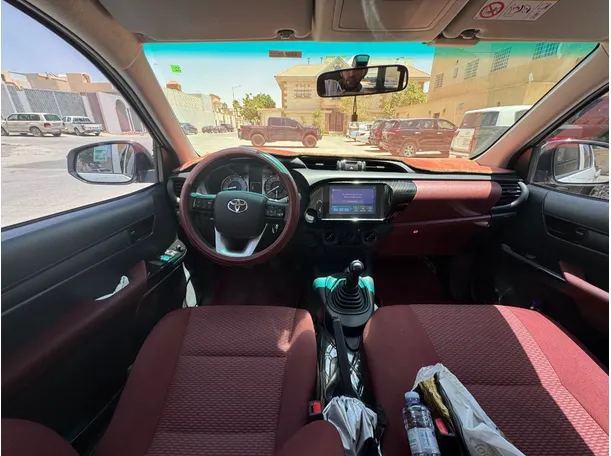 Car image 17