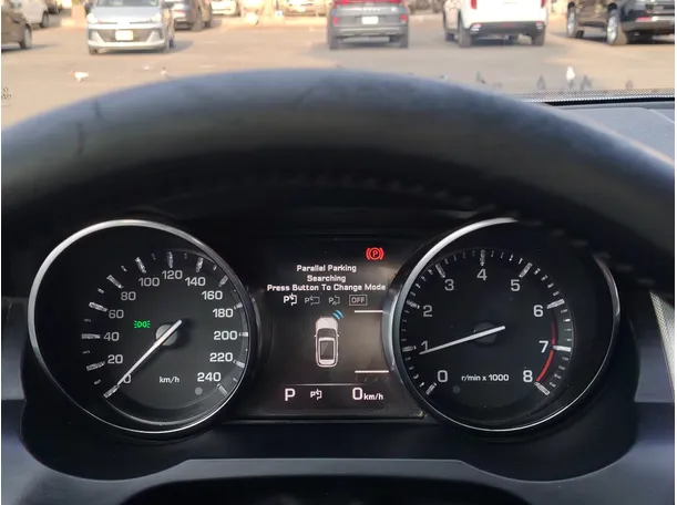 Car image 28