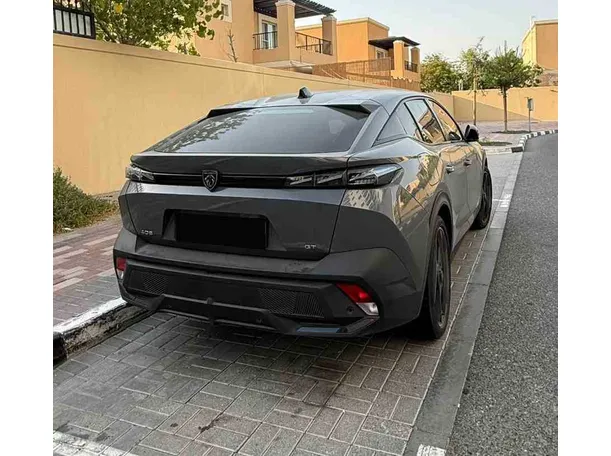 Car image 6