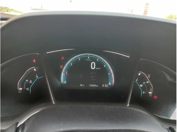 Car image 18