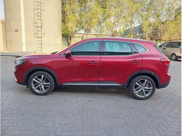 Car image 8