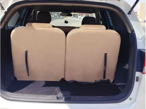 Car image 27