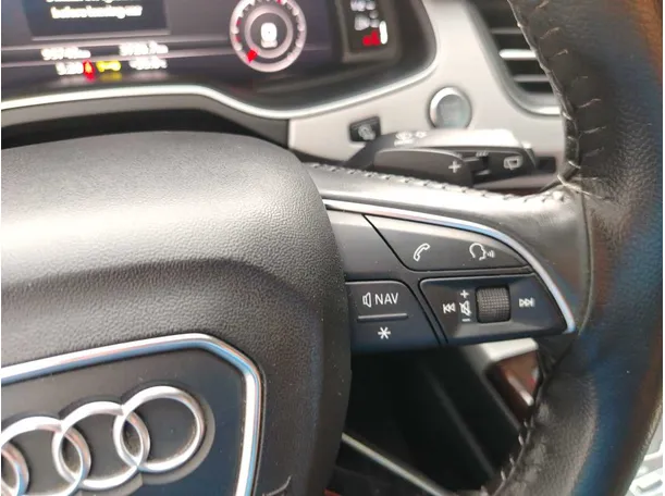 Car image 44