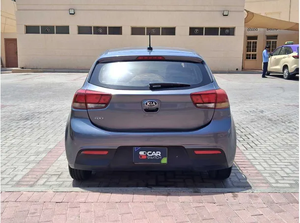 Car image 6