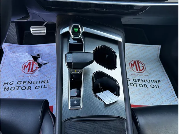 Car image 20