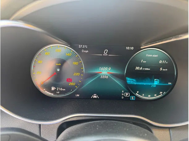 Car image 16