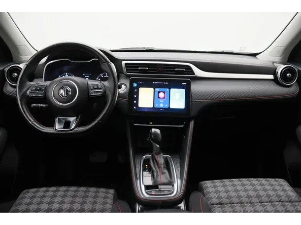 Car image 14