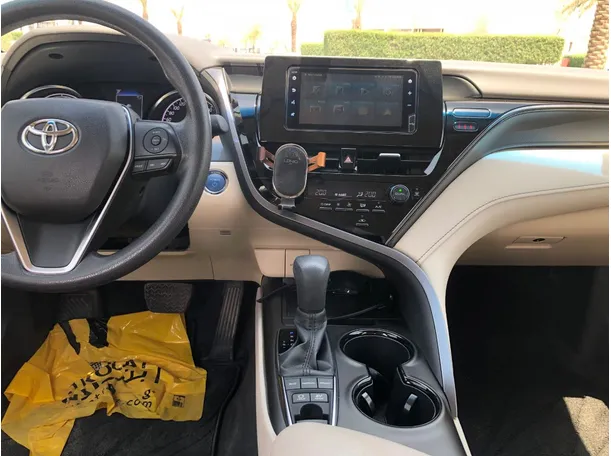 Car image 15