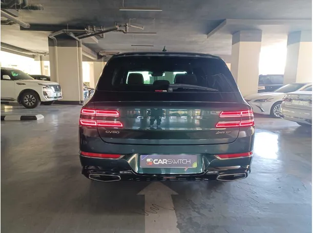 Car image 6