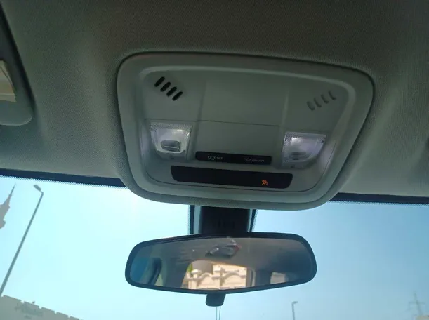 Car image 22