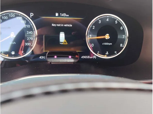 Car image 25