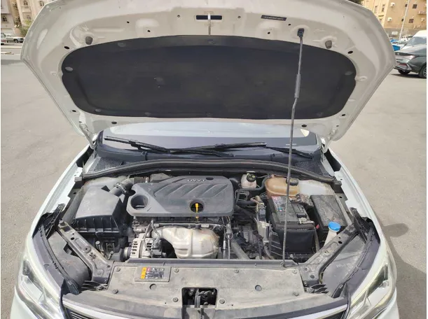 Car image 27