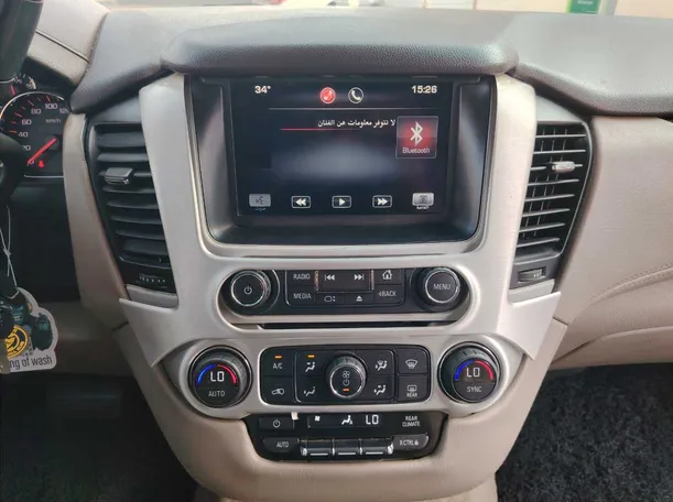 Car image 19
