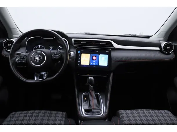 Car image 14