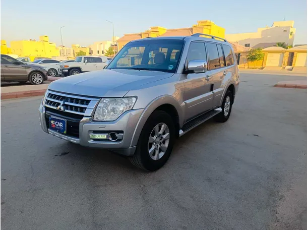 2020 ميتسوبيشي باجيرو في السعودية