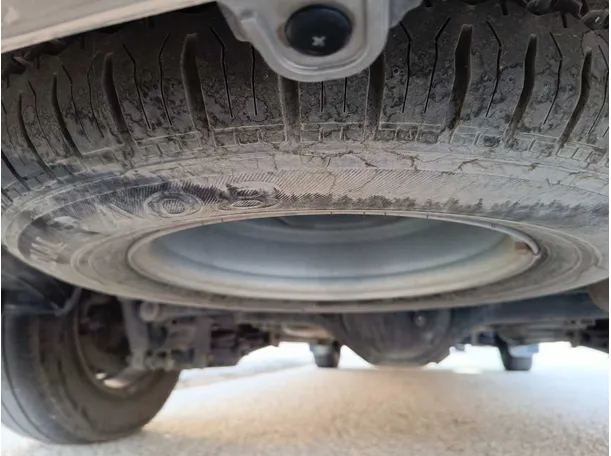 Car image 33