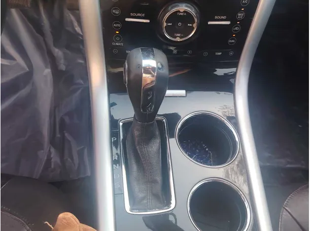 Car image 20