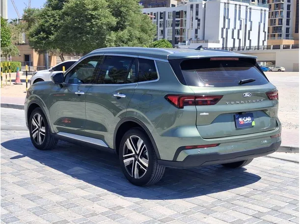 Car image 7