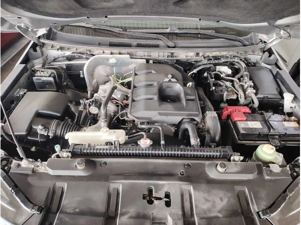 Car image 33