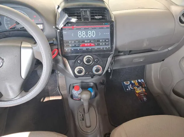 Car image 15