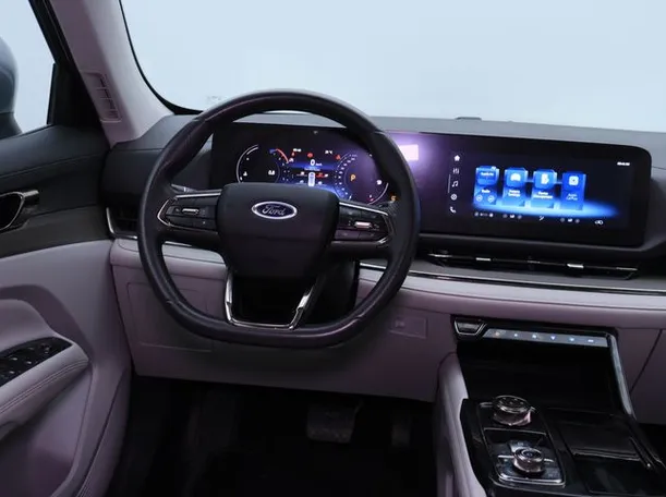 Car image 15