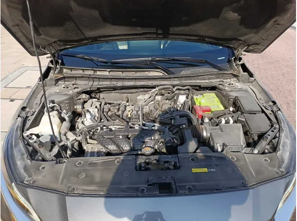 Car image 25