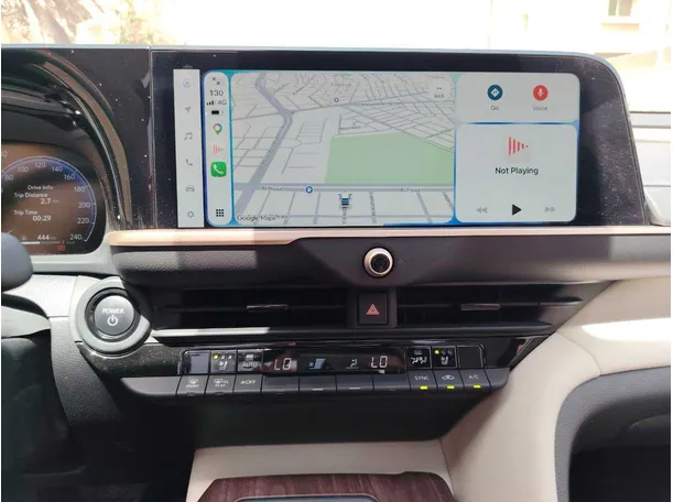 Car image 21