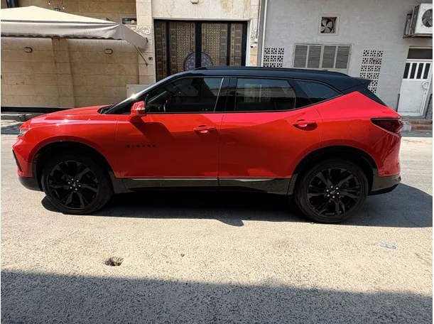 Car image 8
