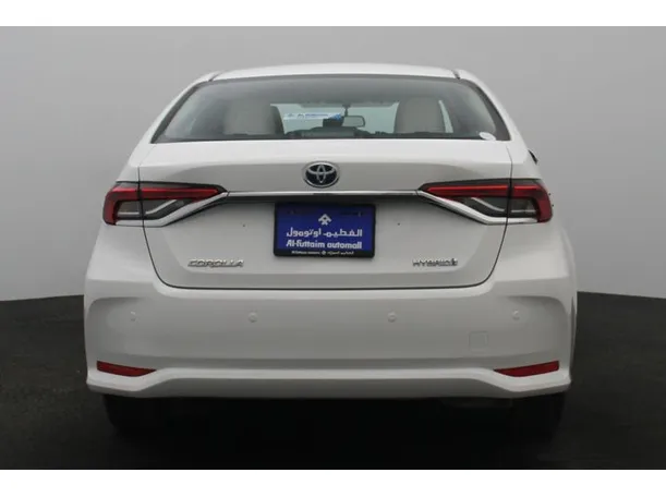 Car image 12