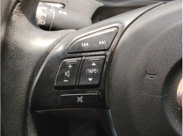 Car image 24