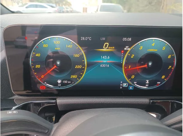 Car image 21