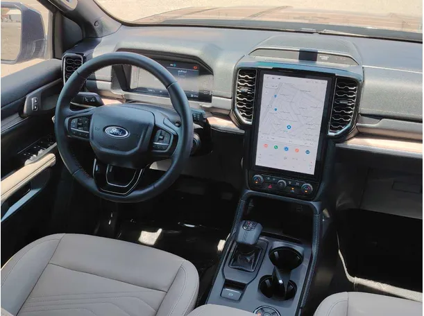 Car image 27