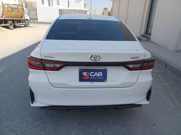Car image 6