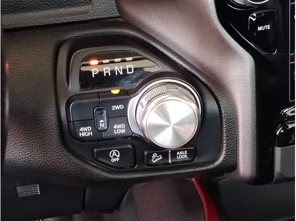 Car image 26