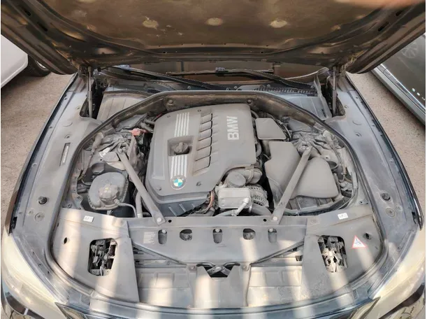 Car image 36
