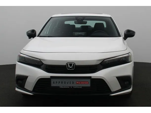 Car image 10