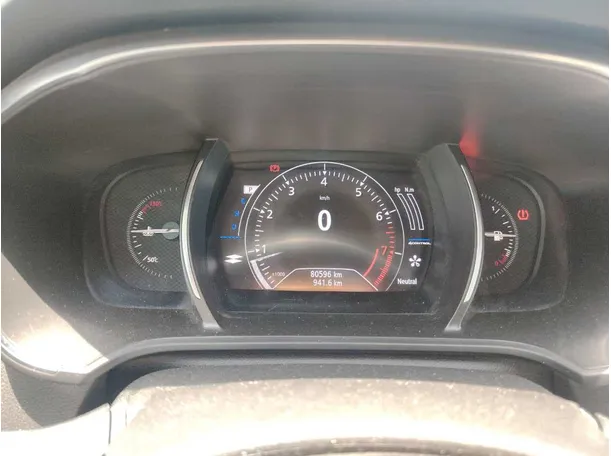 Car image 28