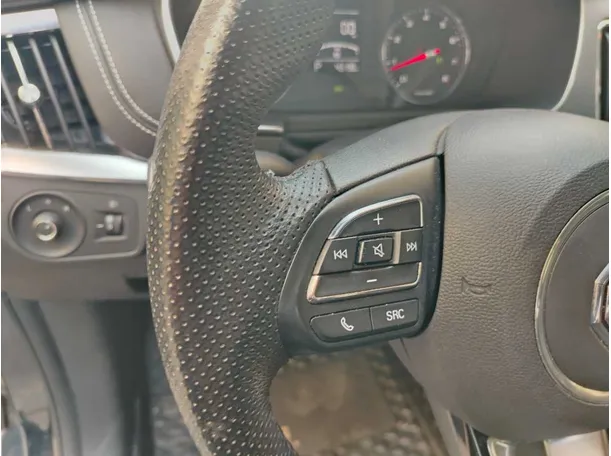 Car image 39
