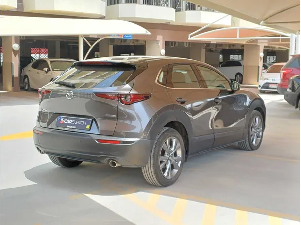 Car image 5