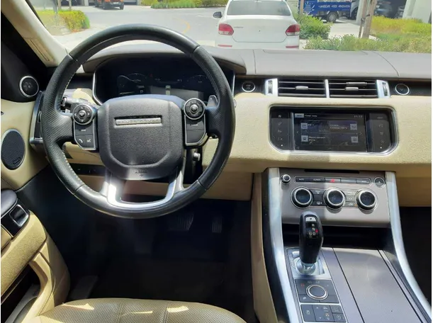 Car image 16